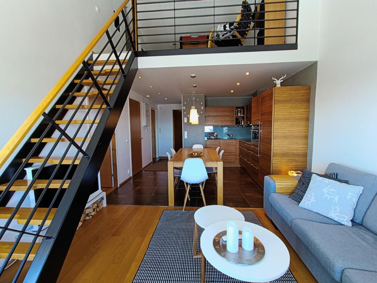 The Peak House - Housity