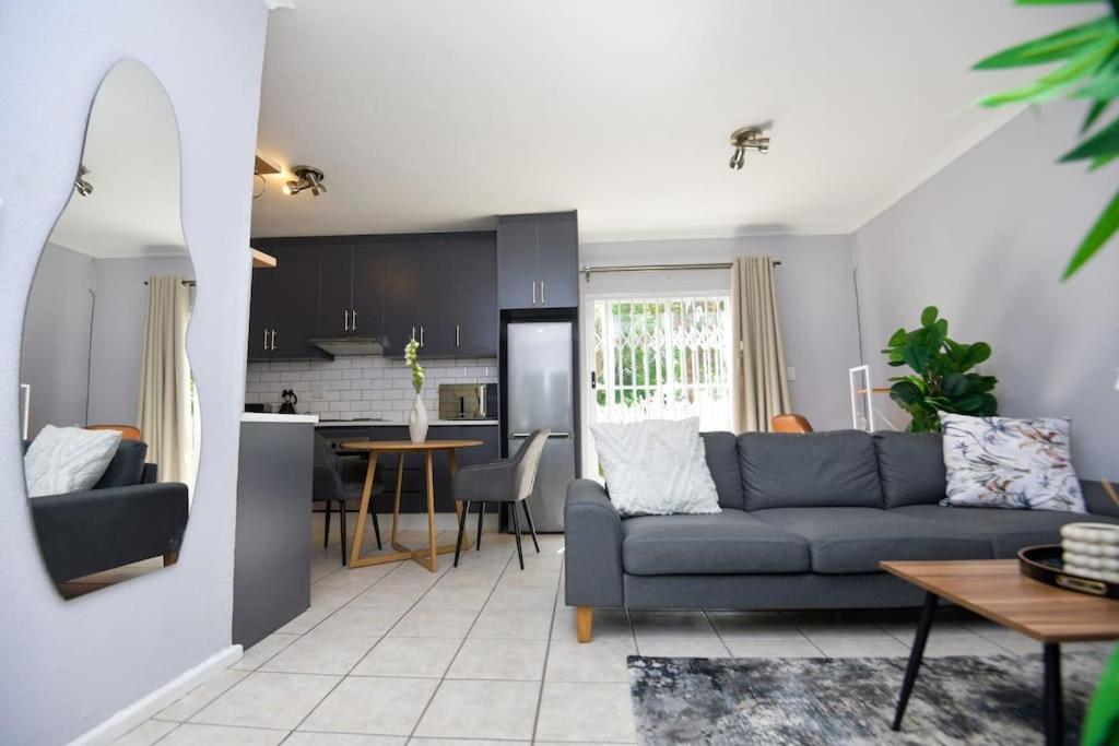 Comfy Hatfield Appartment - Hizvo