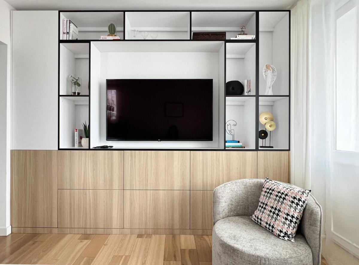 Stylowy apartament przy metrze - Housity
