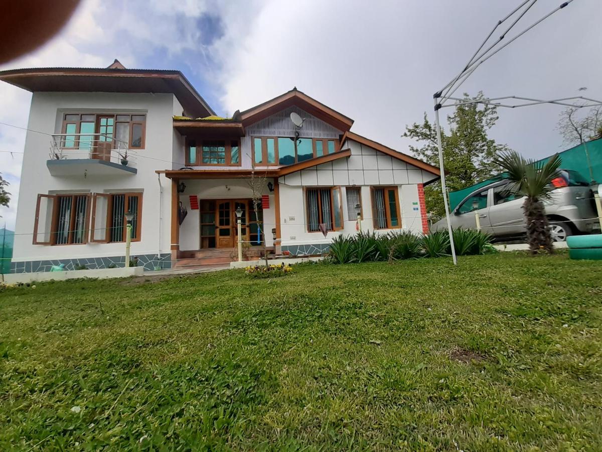 Suitetrails - Rose Bowl Guest House Home Stay