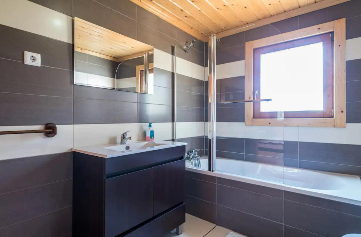 Cozy studio in Figueiró dos Vinhos 56 m² with shared pool - Housity