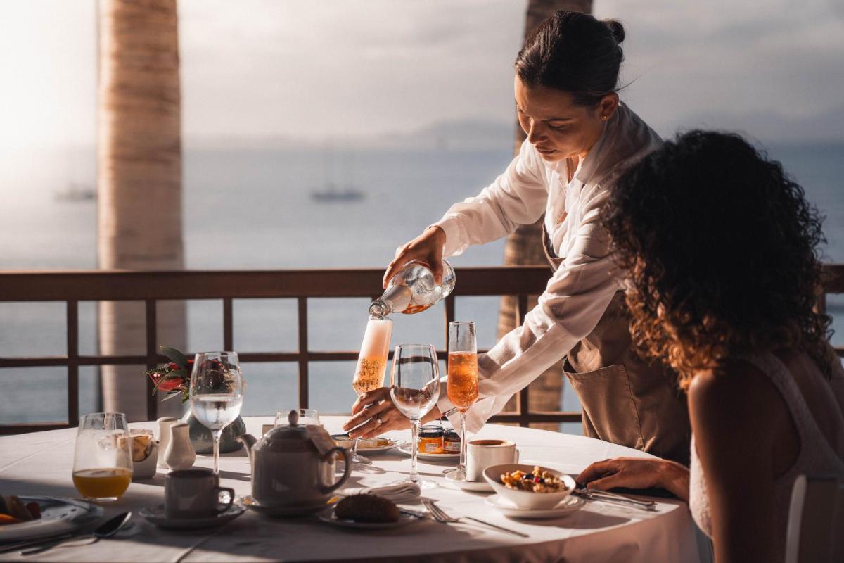 Bebidas en Princesa Yaiza Suite Hotel Resort