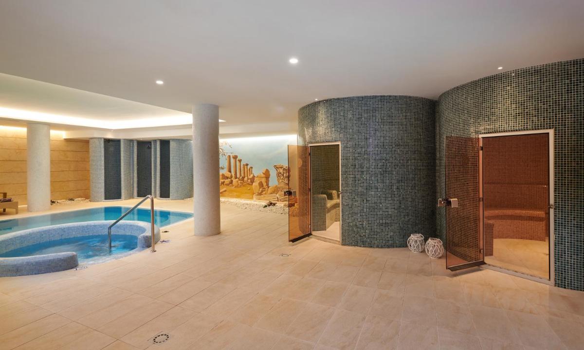 Piscina en o cerca de Grupotel Santa Eulària & Spa - Adults Only