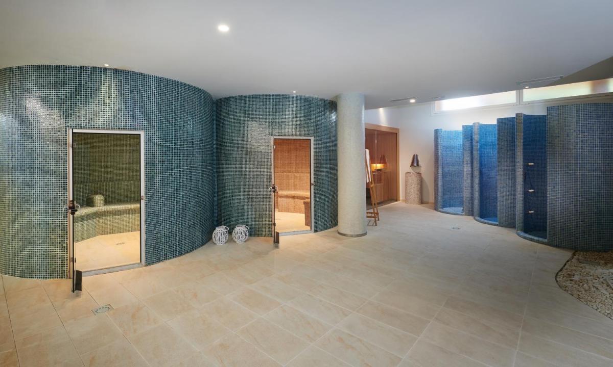 Un baño de Grupotel Santa Eulària & Spa - Adults Only