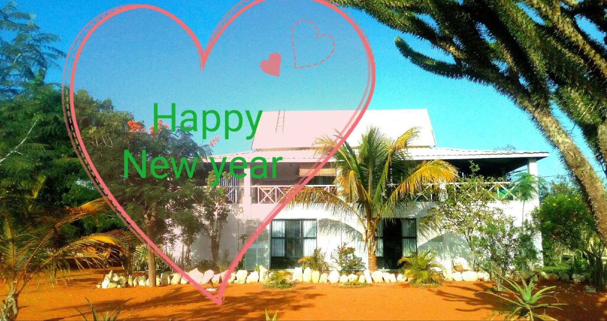 Welcoming house 10 minutes from the private beach - Housity