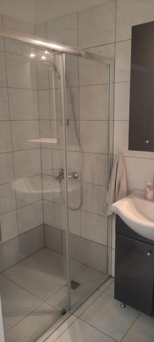 Suitetrails - Kiti Village Villa Larnaca, salt-water pool, 5 bedrooms