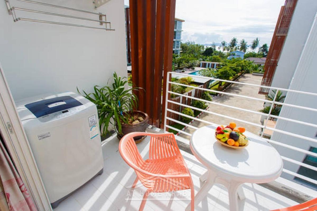 At Sea Condotel - Housity