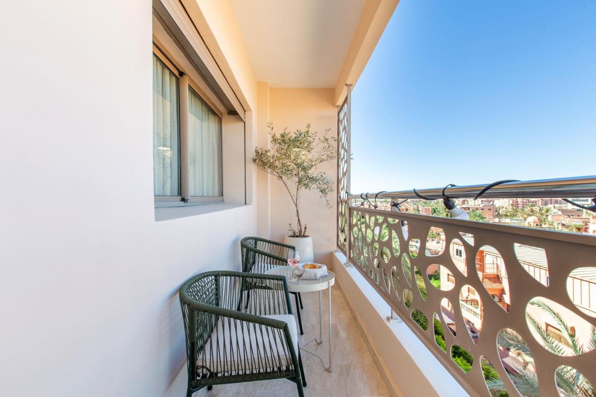 ZARI BOUTIQUE ApartHotel - Housity