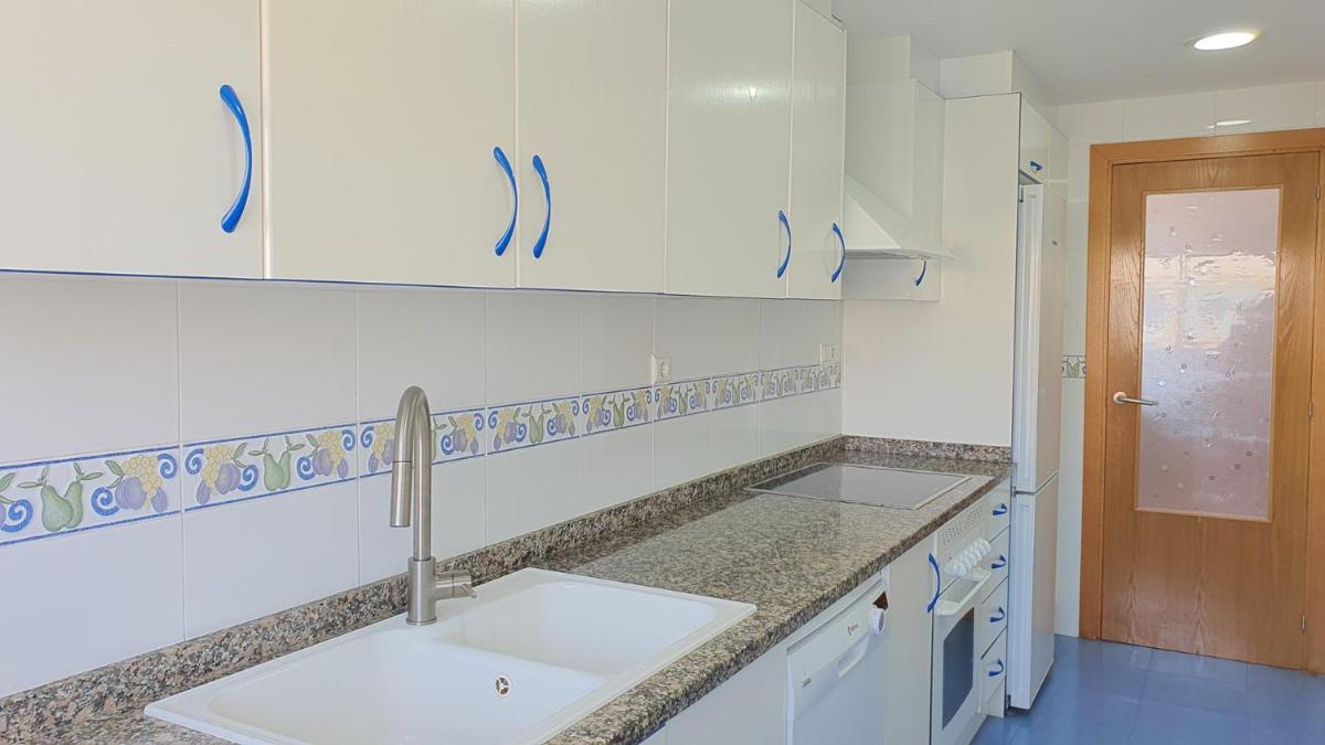 DEVESA PARK GANDIA - Alquiler solo a Familias - Housity