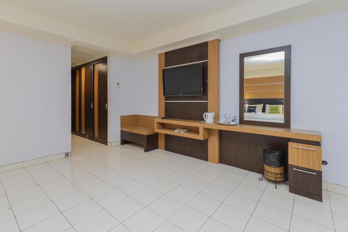 Suitetrails - Urbanview Hotel Taman Suci Denpasar Bali