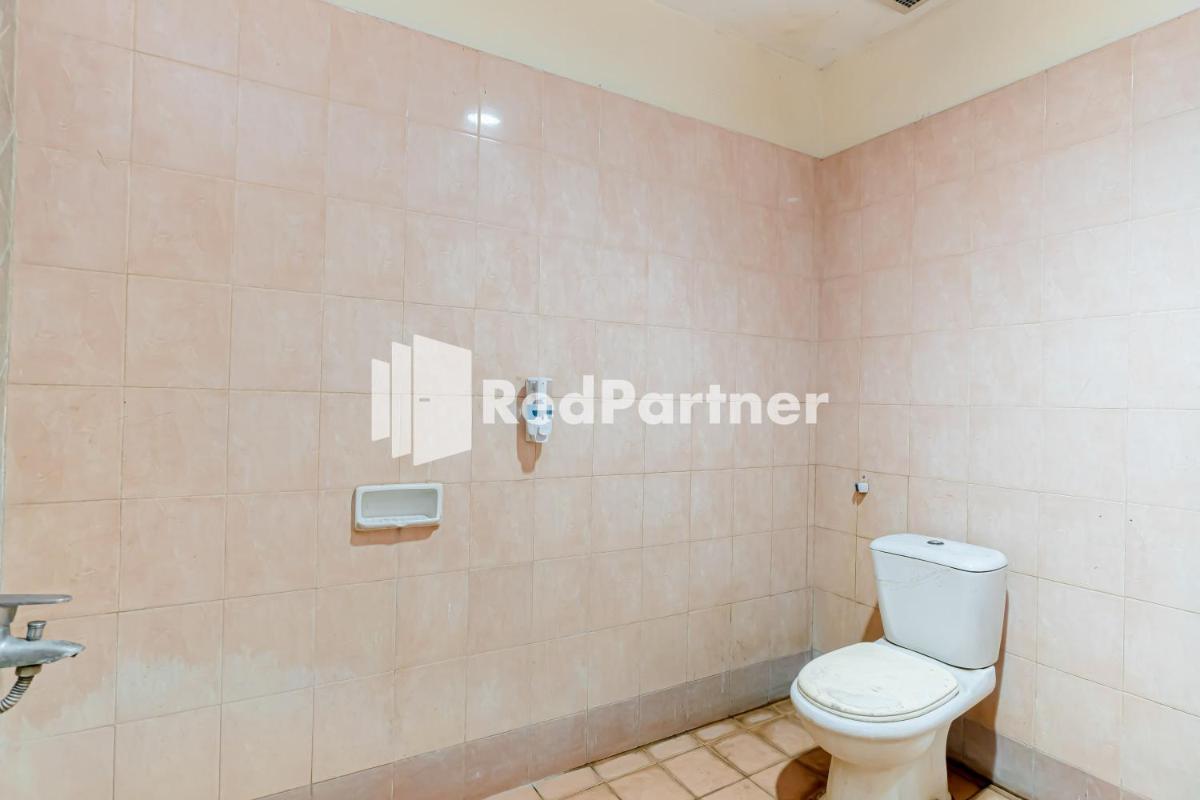 Suitetrails - Cherry Pink Hotel Medan Mitra RedDoorz