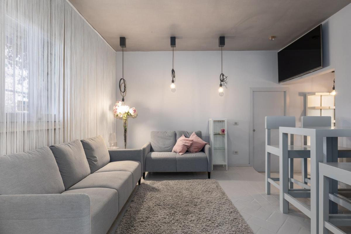 Villa San Goro - Housity