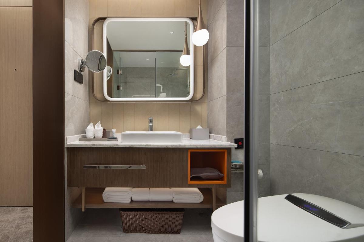 Home2 Suites By Hilton Wuhan Hankou Railway Station - Hizvo