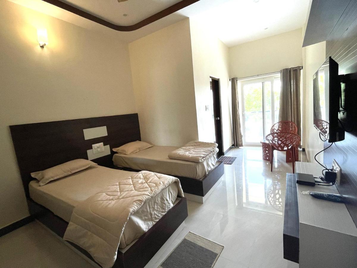 Suitetrails - STAYMAKER Royal Brothers Lodging and Restaurant