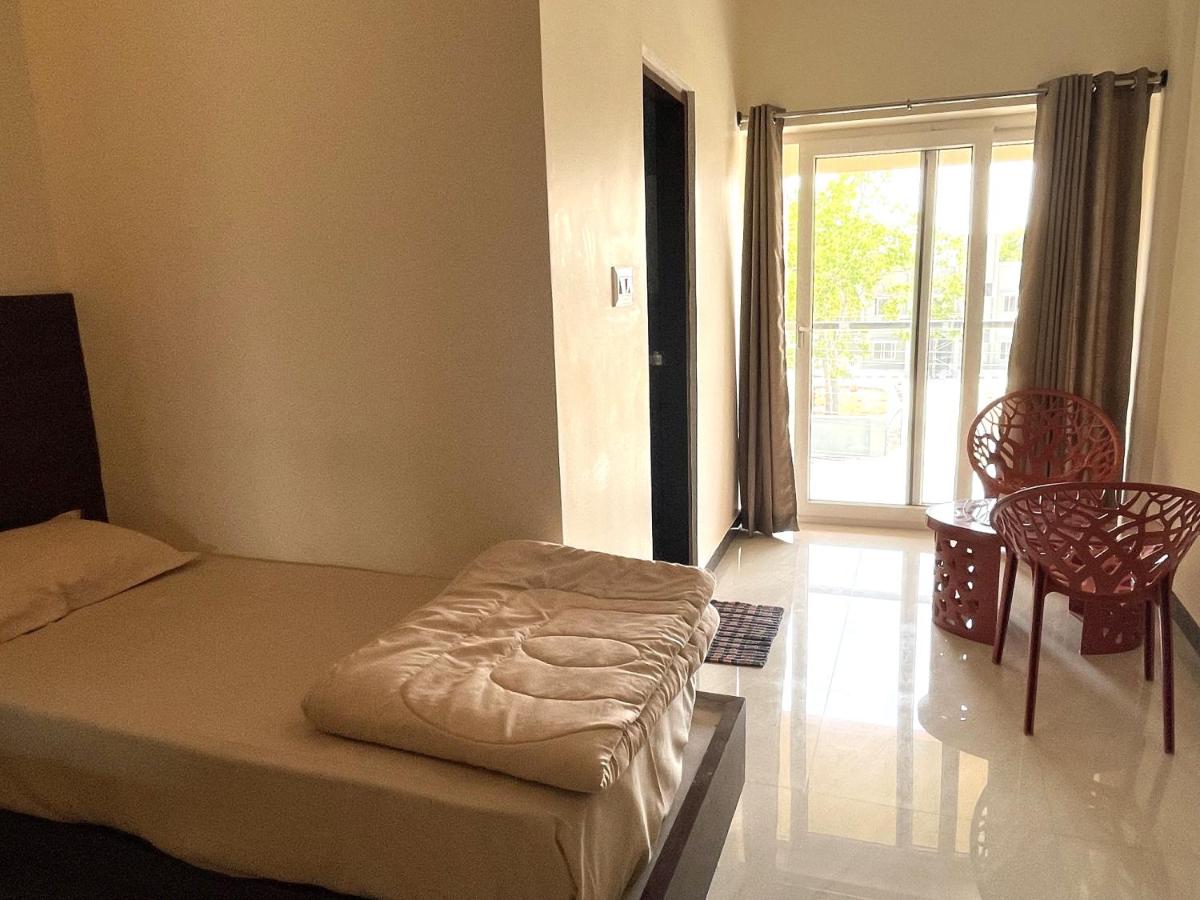 Suitetrails - STAYMAKER Royal Brothers Lodging and Restaurant