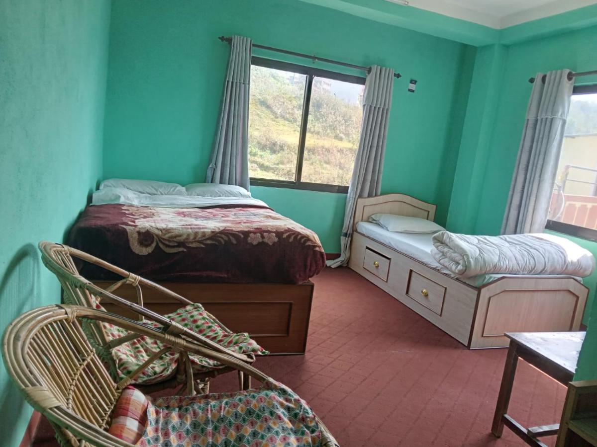 Tashidelek Guest Lodge & House - Housity