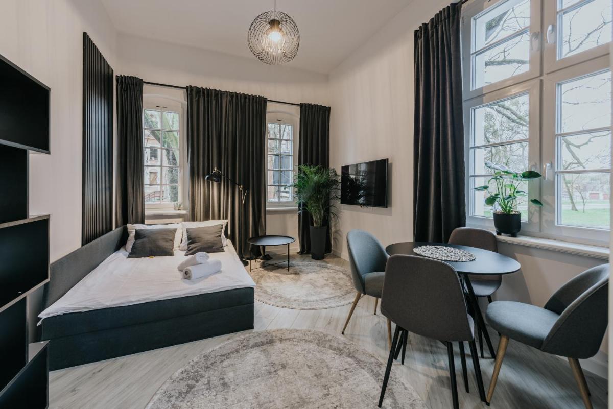 Stare Kasyno Aparthotel - Housity