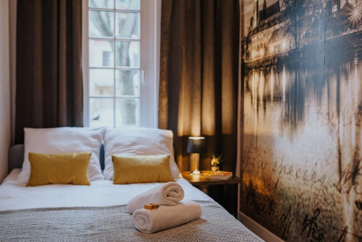 Stare Kasyno Aparthotel - Housity