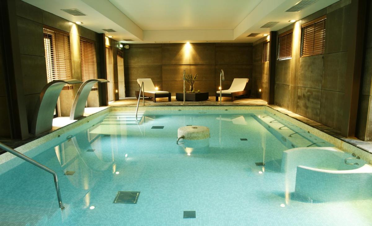 A piscina em ou perto de Your Hotel & Spa Alcobaça
