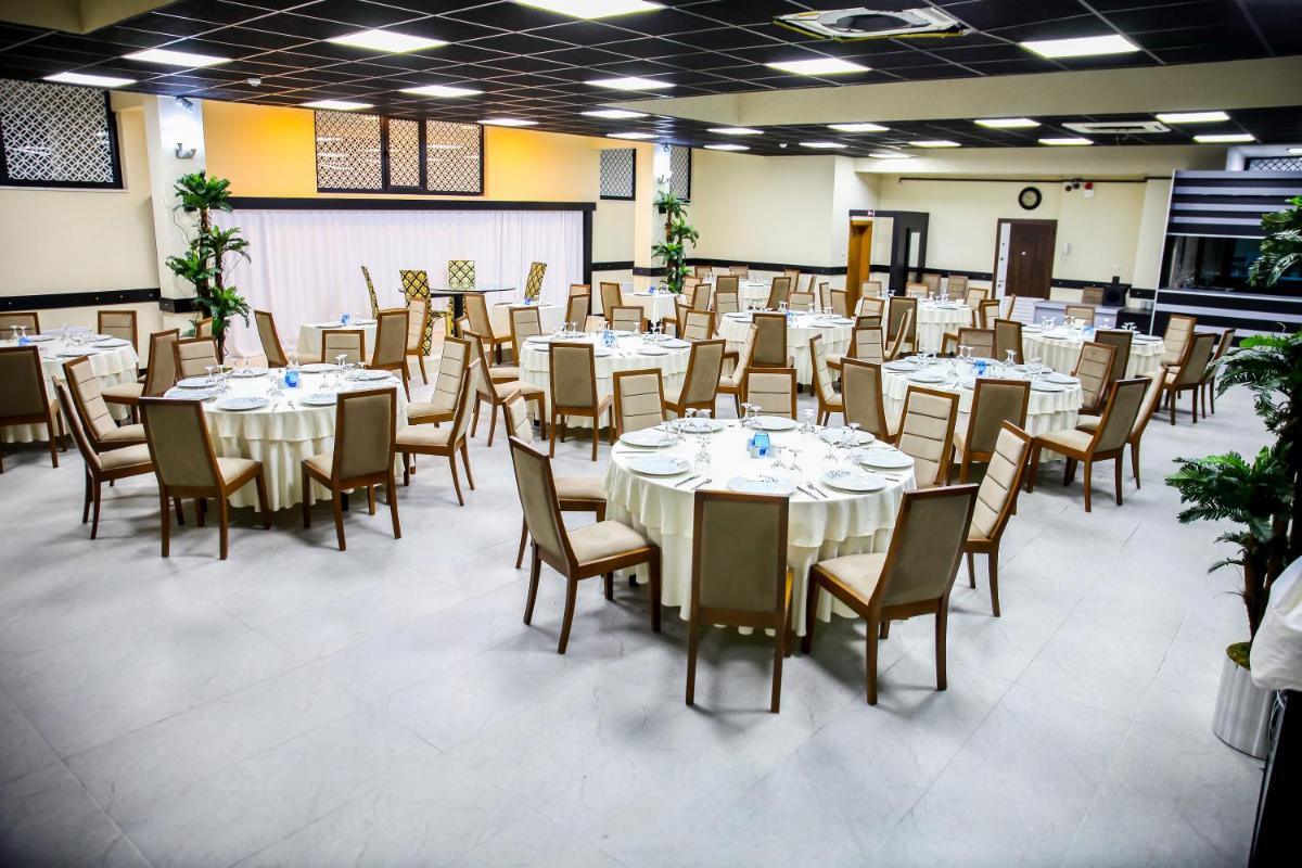 Emsa Palace Hotel - Housity