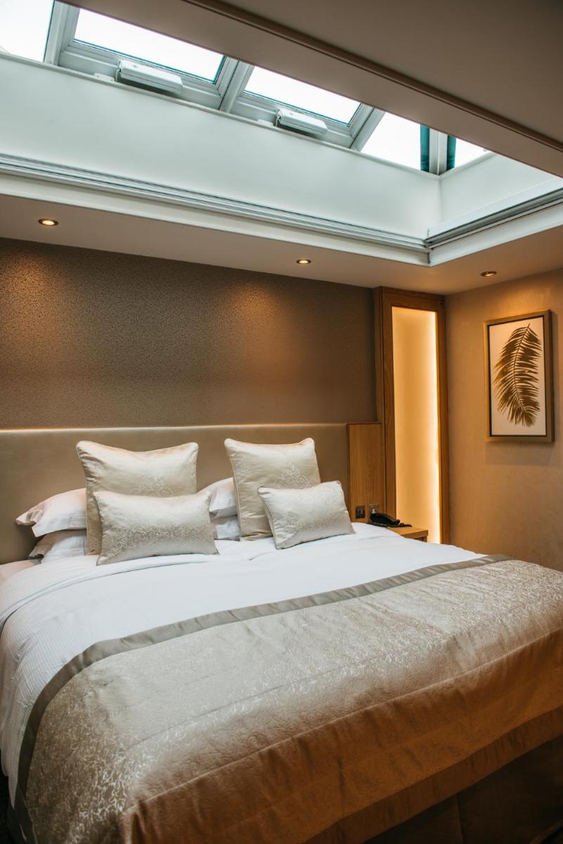 The Dean Court - Housity