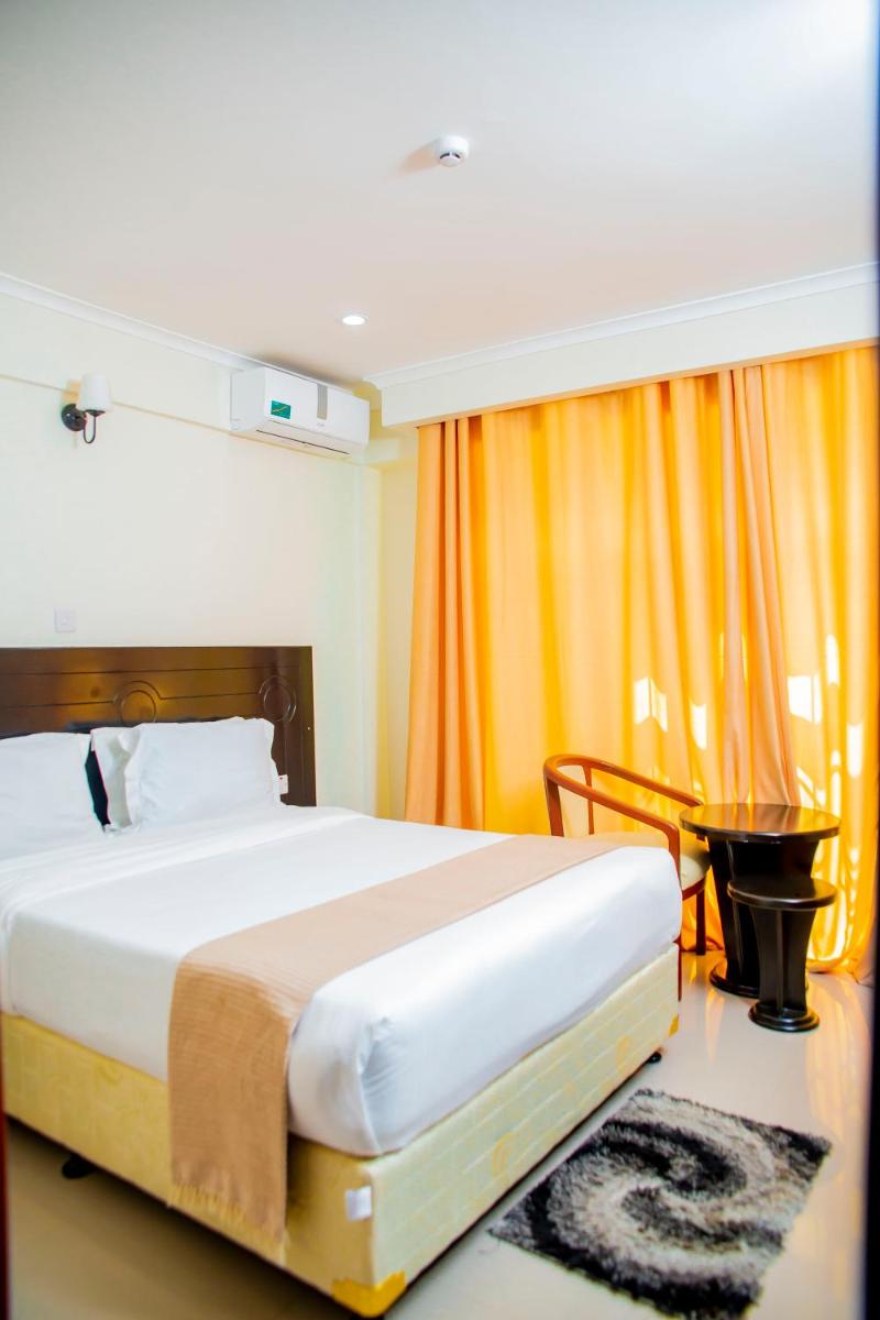 EDEN HIGHLANDS HOTEL - Housity