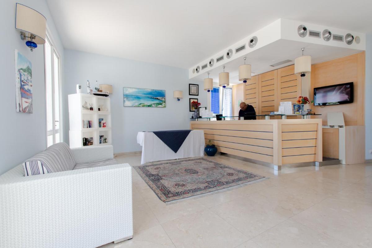 Essence Favignana - Cala la Luna Resort - Housity