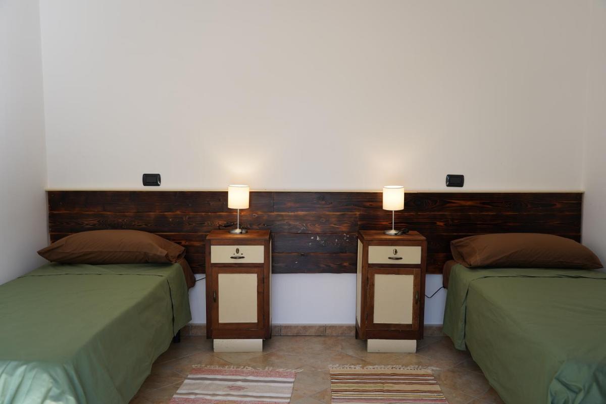 Verzura Room & Home Restaurant - Housity
