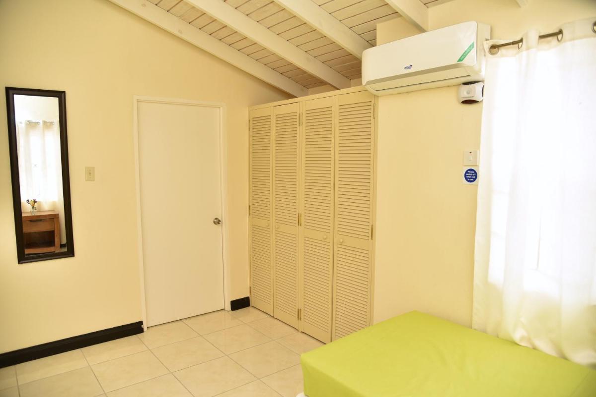 The Summer House Montego Bay - Housity