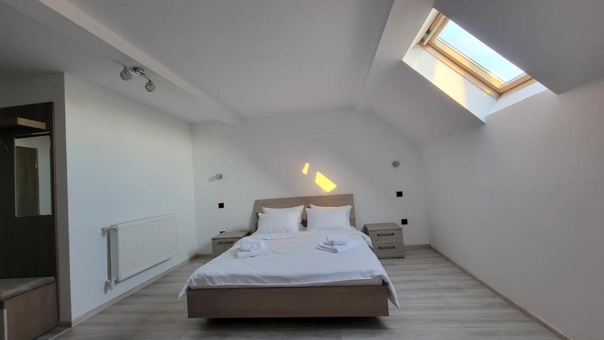 Hotel IMPERYUM - Housity