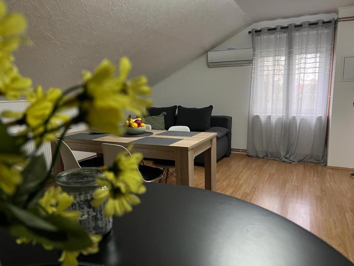 Apartment Buga Bilje - Housity