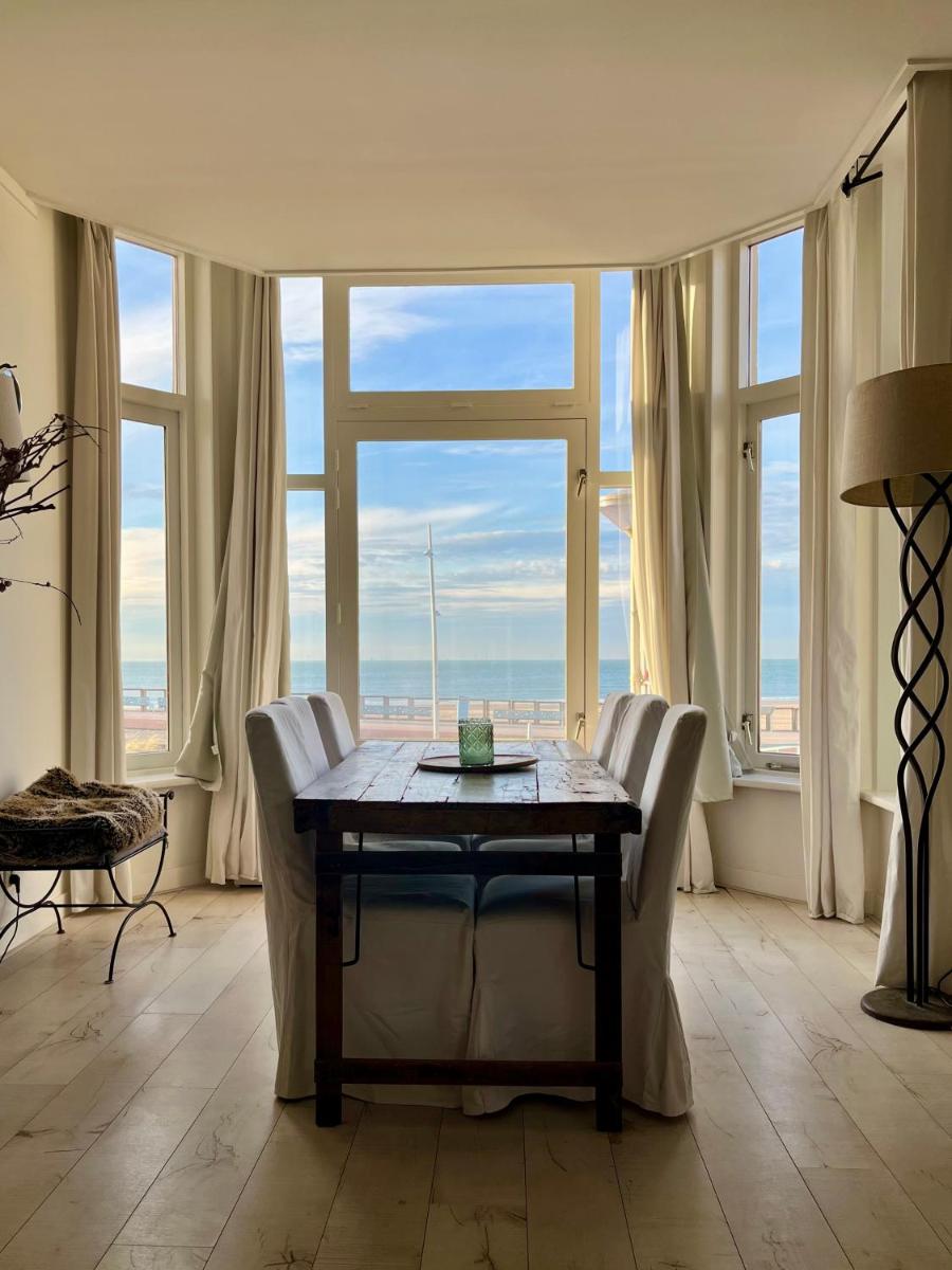 Sea view Scheveningen - Housity