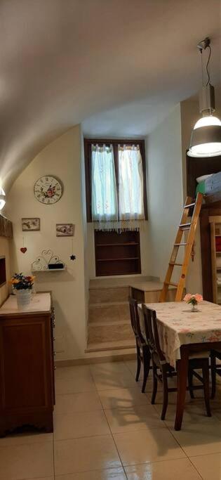 Residenza nel borgo romano - Housity