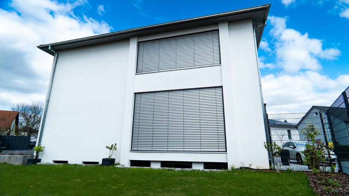 FeWo WOW! TOP Lage! Schöne 2-Zimmer Wohnung! - Housity