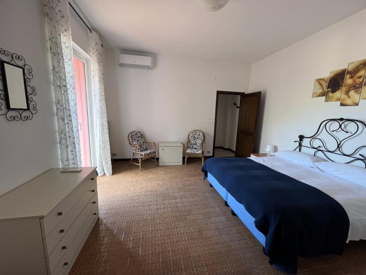 Appartamento vista mare in villa - Housity