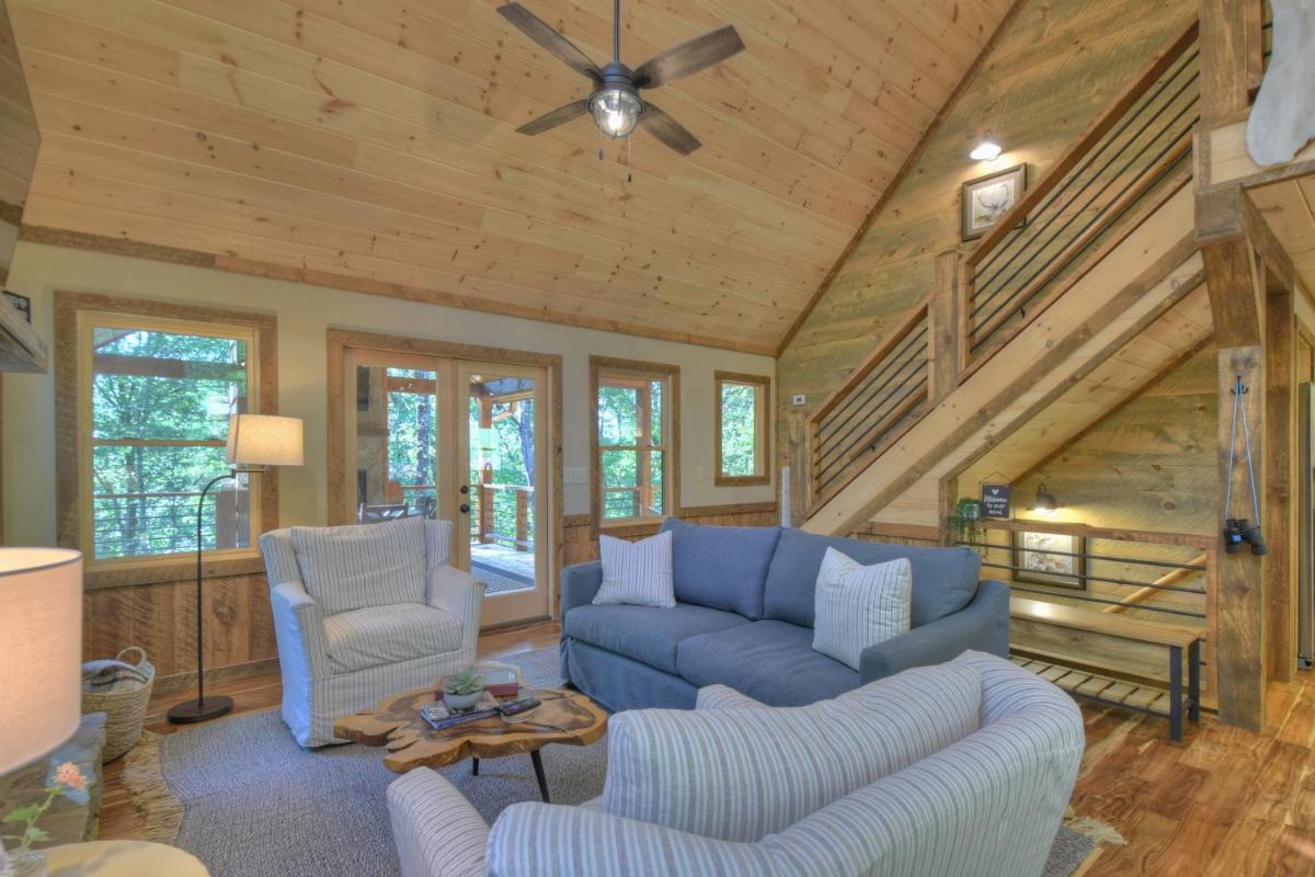 Rusty Nail Is A Luxury Rental Close To Blue Ridge - Housity