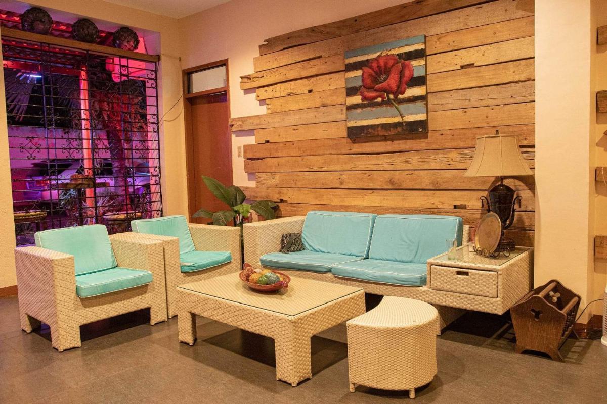 JS PENSION HOUSE - Housity