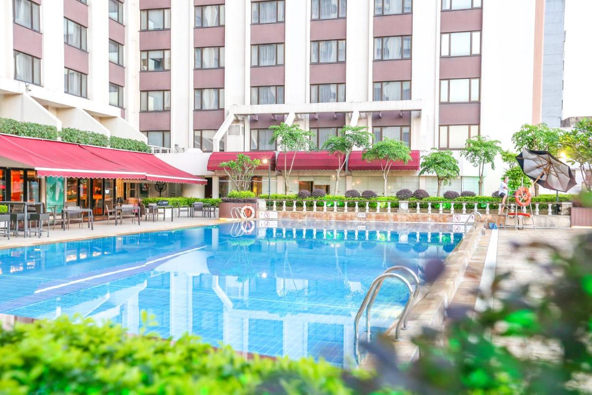 Suitetrails - China Hotel Guangzhou-Free Canton Fair Shuttle Bus
