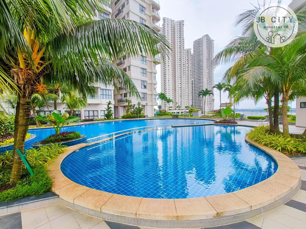 Suitetrails - Danga Bay Country Garden by JBcity Home