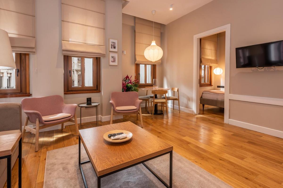 Bguest Pera Suites - Housity
