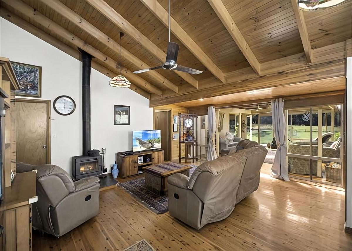 Anne s Coastal Farm House - Housity