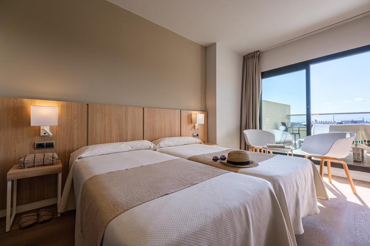 Hotel California Garden - Housity