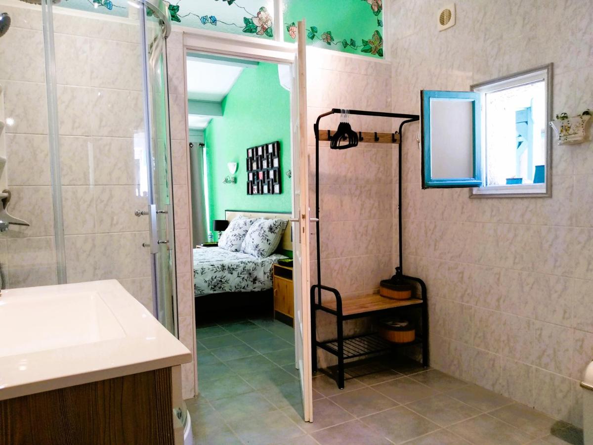 Chambre Indépendante Piscine, Parc, Cuisine... - Housity