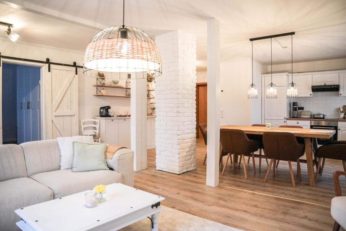 Charmante offene Wohnung im Landhaus Stil - Housity