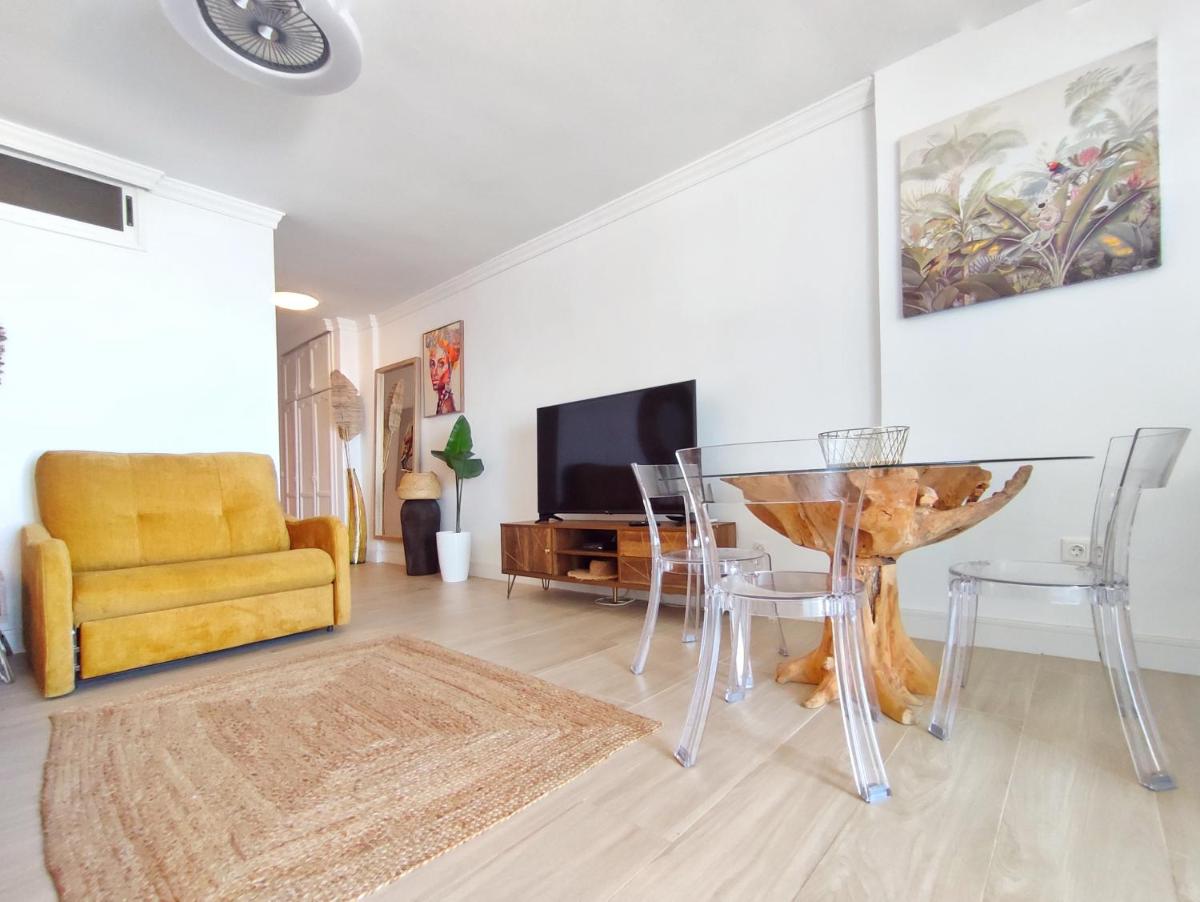 Luxury Apartment Ocean View Las Americas - Housity