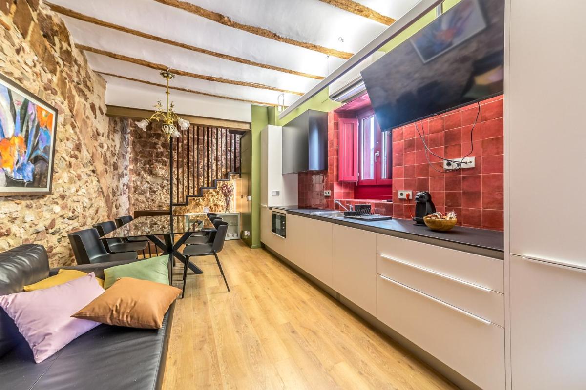 Casa Roja - Housity