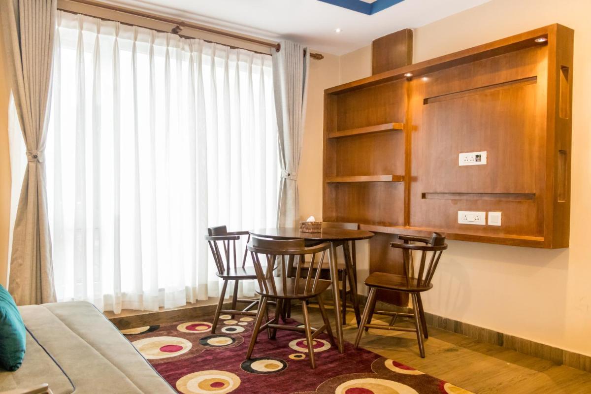 Suitetrails - Himalayan Suite Hotel