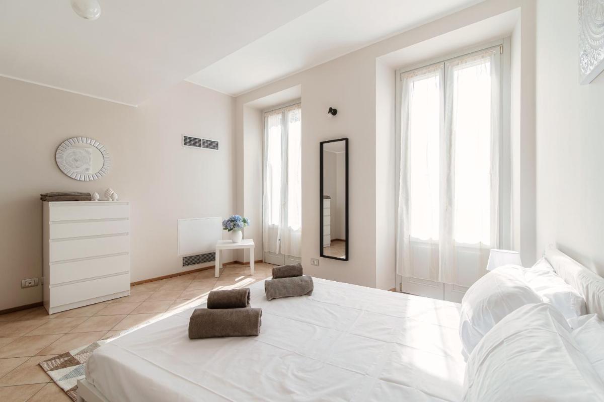 Sky Attic 72 - The House Of Travelers - Housity