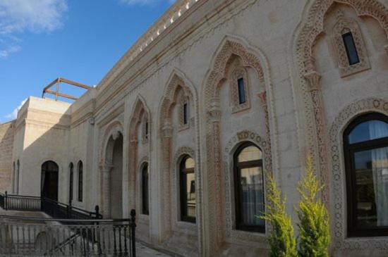 Suitetrails - Shmayaa Hotel