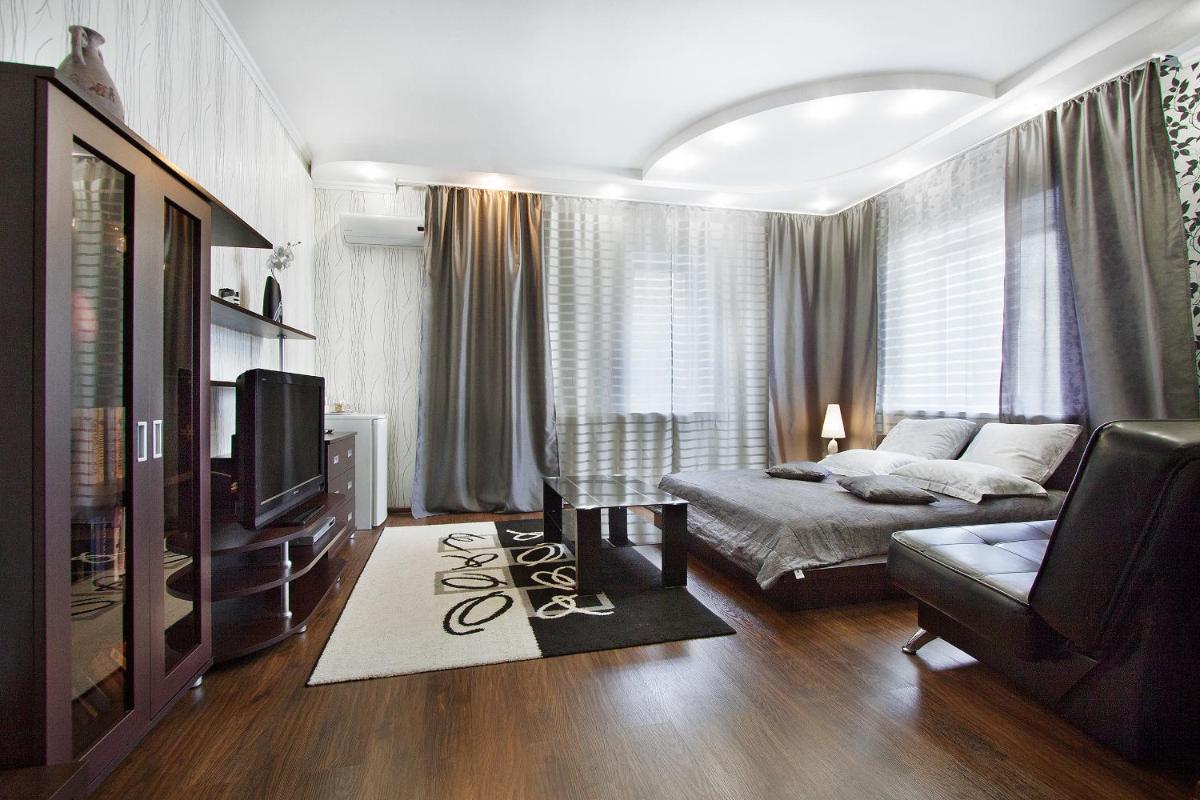 Piramida Hotel - Housity